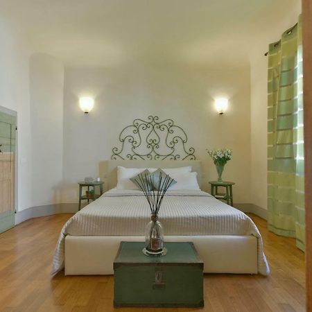 פירנצה Palazzo Uguccioni Apartments מראה חיצוני תמונה