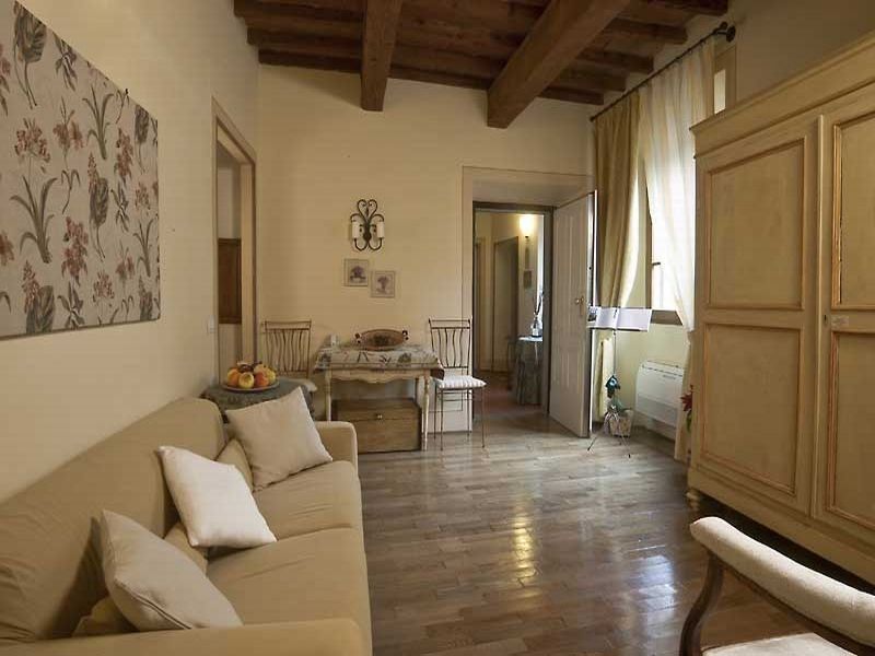 פירנצה Palazzo Uguccioni Apartments מראה חיצוני תמונה