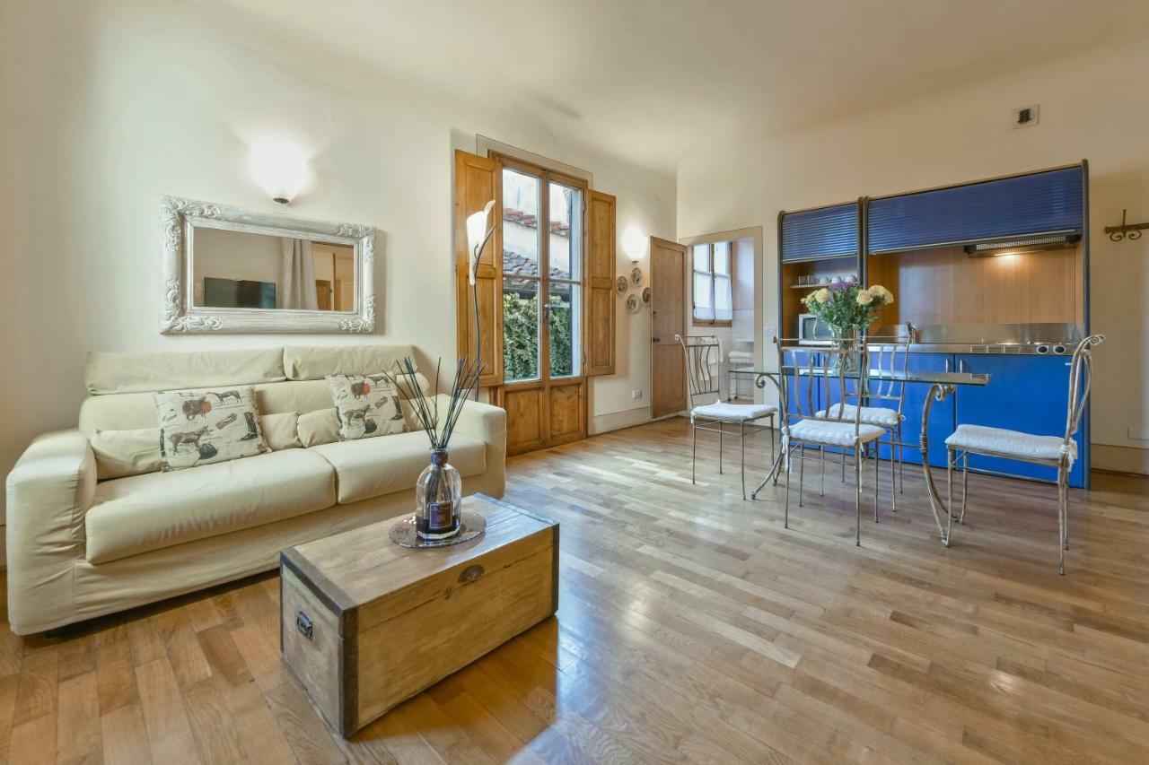 פירנצה Palazzo Uguccioni Apartments מראה חיצוני תמונה